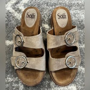 New Sofft buff suede size 8 slide sandals